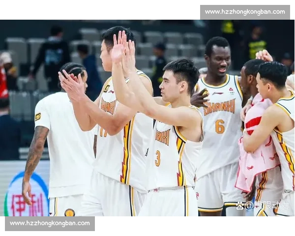 篮球比赛中一队球员人数的标准与变化及其对比赛策略的影响分析
